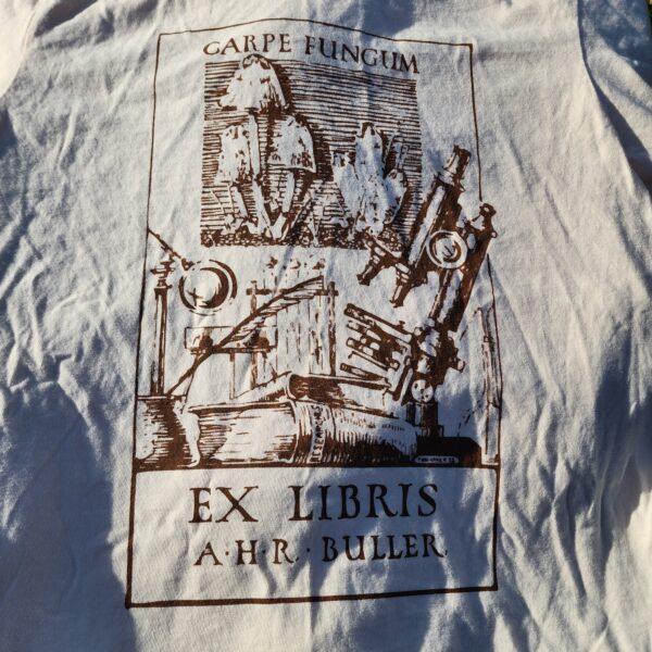 Carpe Fungum Cream colored vintage tee 2
